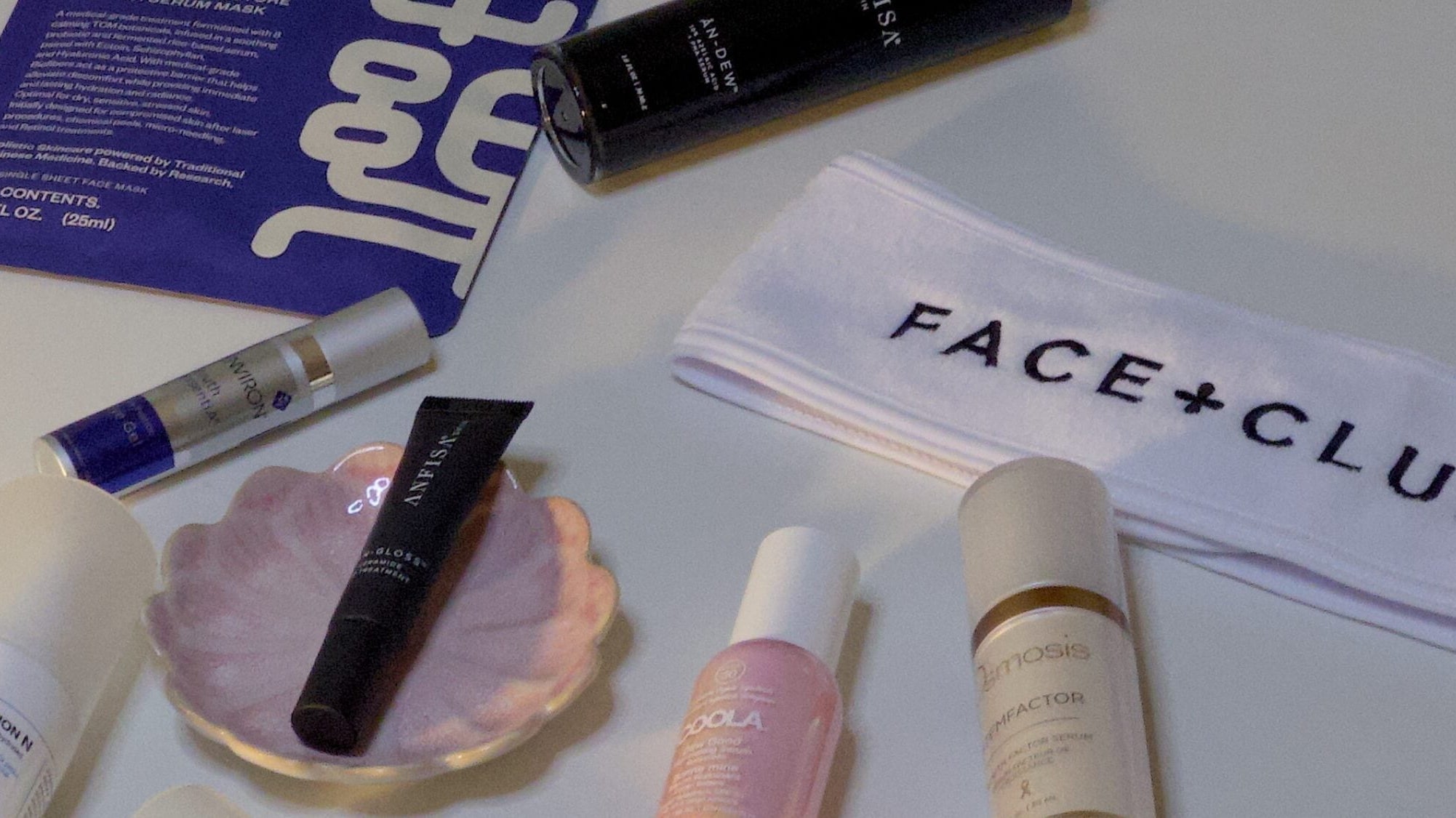 Discover the best skincare bundles from Face Club, expertly curated to target acne, dryness, sensitivity, and aging skin for visible results.