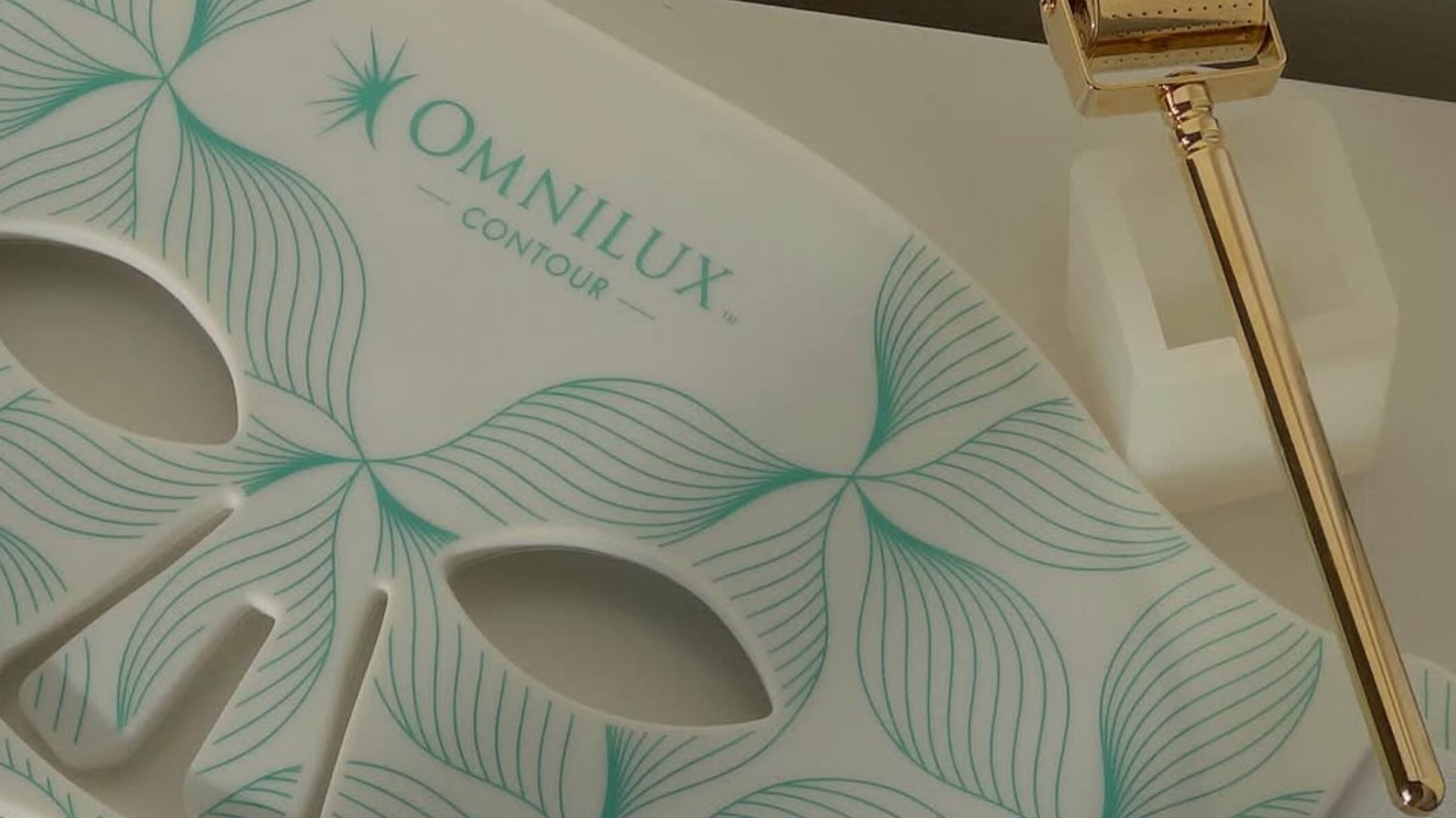 Face Club Mother's Day skincare gifts including Omnilux LED mask, AVST Moisturiser, and curated bundles for every mom’s skincare needs.