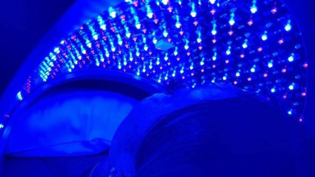 Benefits of Blue Light Therapy: A Comprehensive Guide