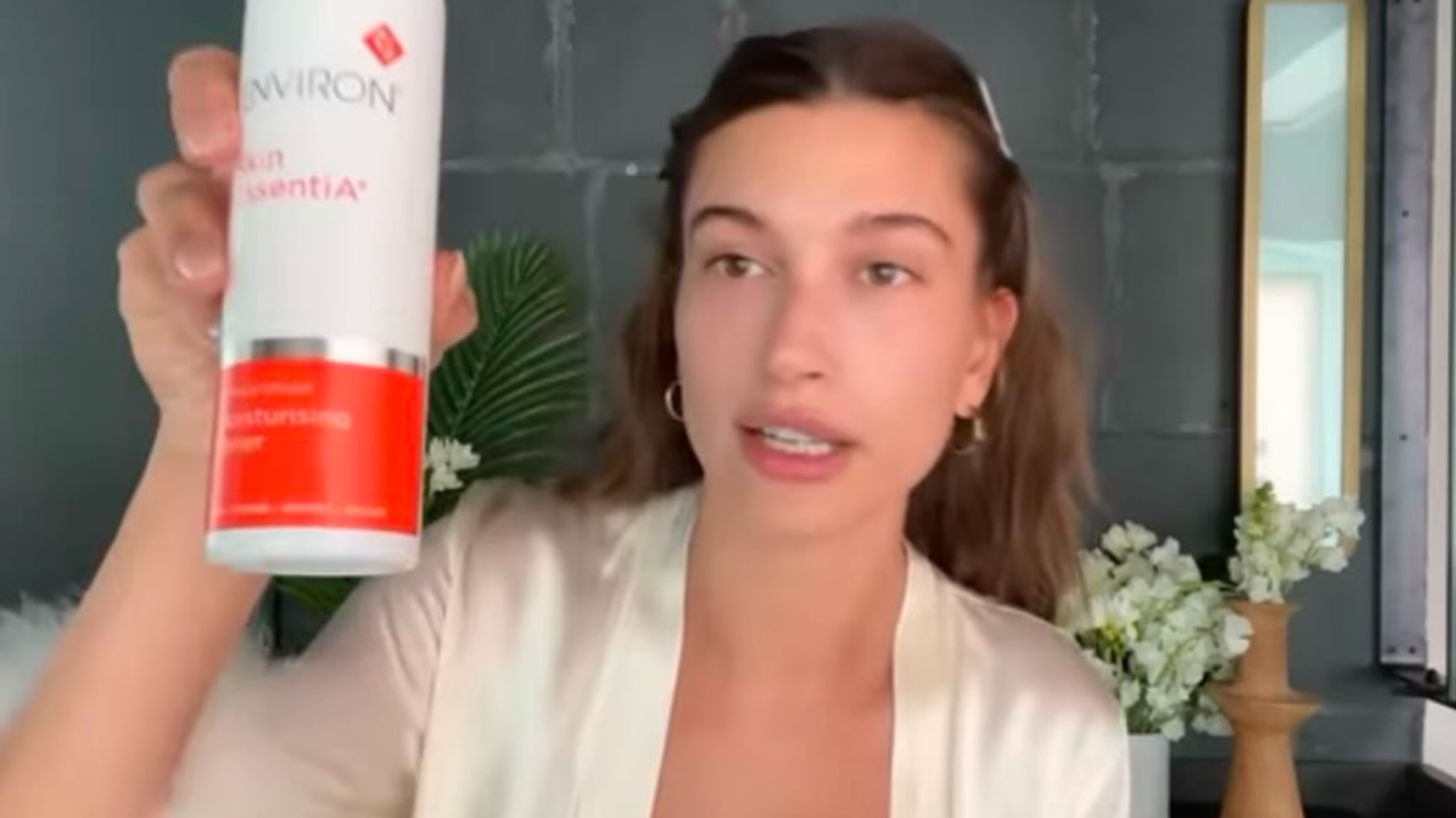 Niacinamide: The All-In-One Ingredient for Redness, Breakouts, and Dehydration