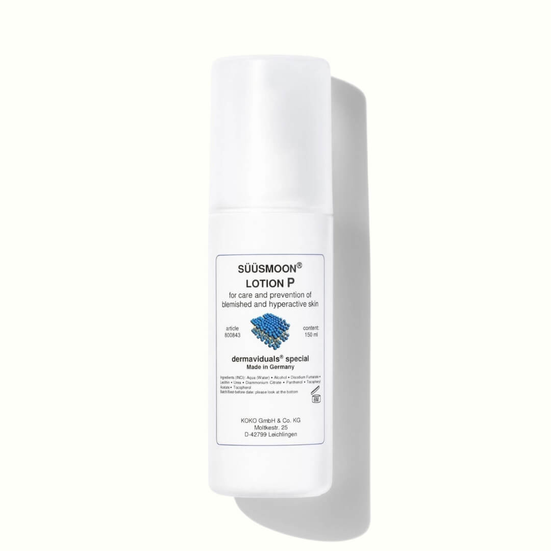 Dual-purpose lotion toner: Purifies, calms, hydrates stressed skin.