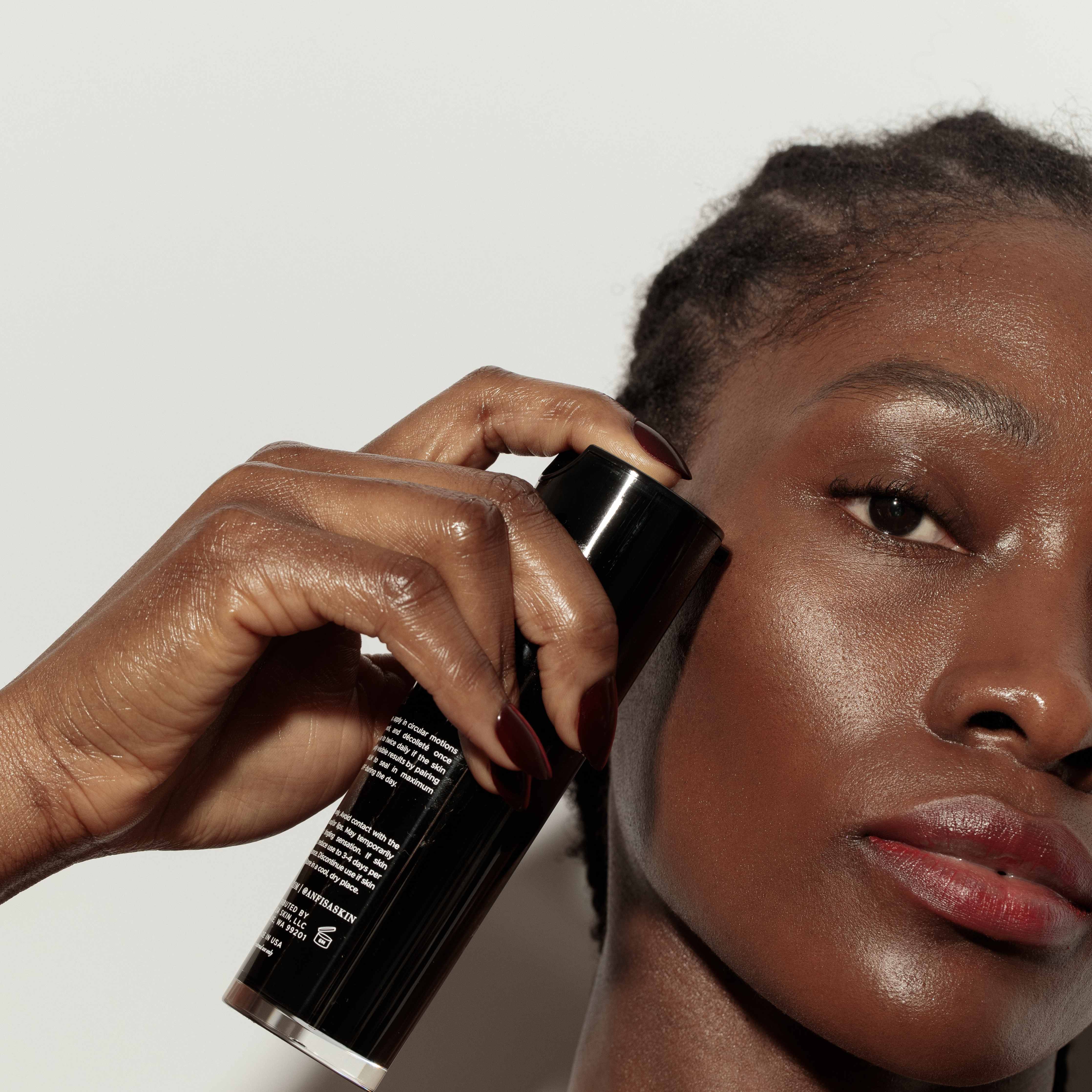 Face Club - Vitamin C and Azelaic Acid Serum to Brighten and Clarify Dull Skin - Canada