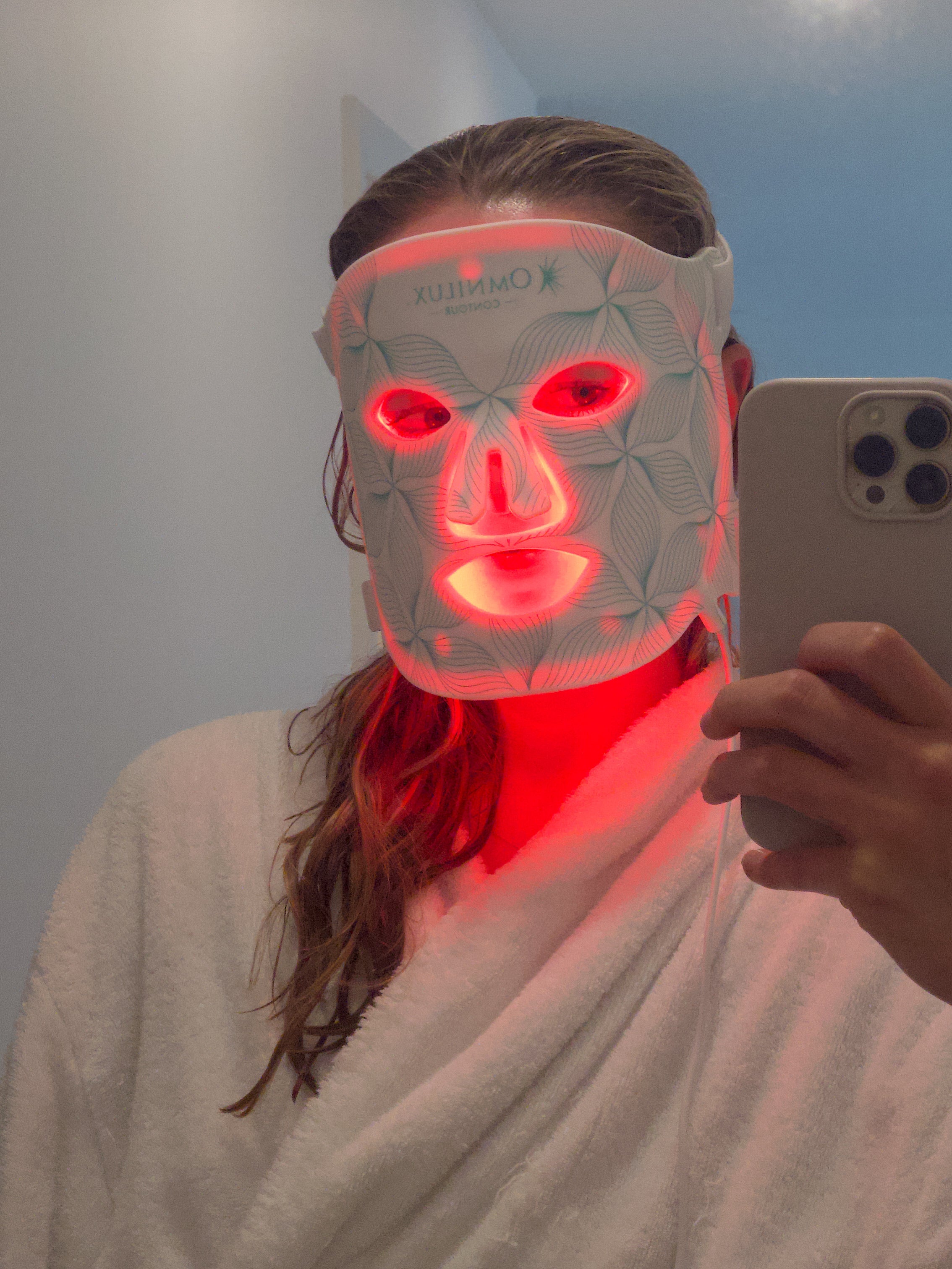 Face Club | Omnilux Contour LED Light Therapy - Best Anti-Aging