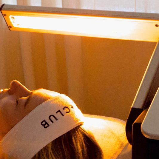 Face Club - Relaxing 30-minute LED light therapy session for skin rejuvenation and inflammation reduction, Vancouver Canada