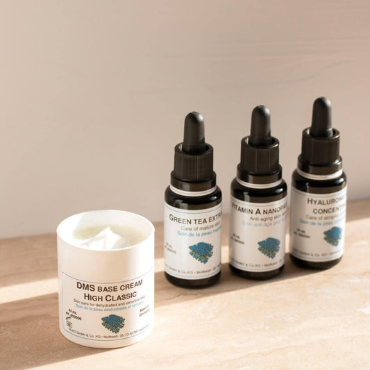 Experience personalized skincare with our consultation-only moisturizer, crafted by our skin experts who consider your skin condition, lifestyle, and medical history to blend a luxurious DMS® base cream with handpicked active ingredients for optimal results.